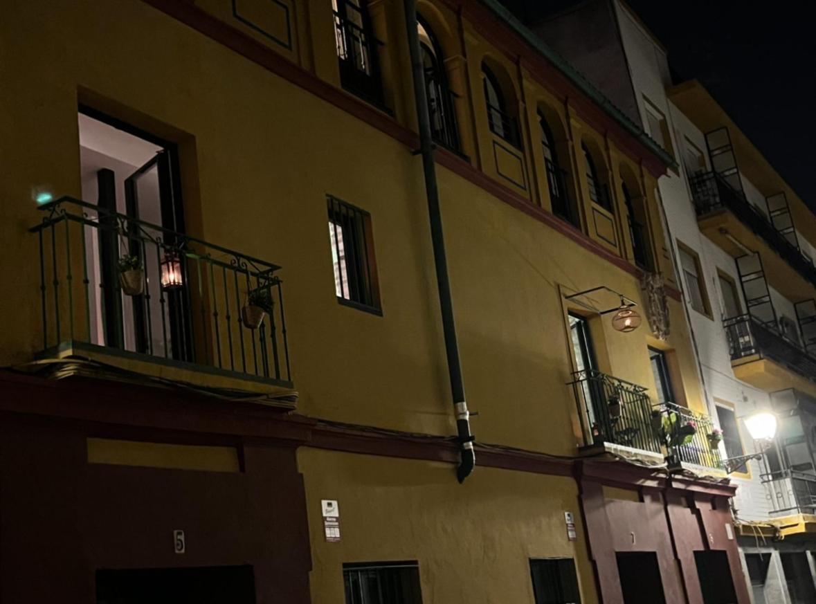 Casa Duque Compartida Familiar 1-Habitacion Con Bano Propio Siviglia Esterno foto