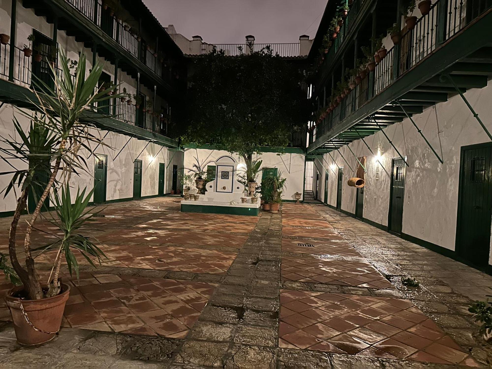 Casa Duque Compartida Familiar 1-Habitacion Con Bano Propio Siviglia Esterno foto